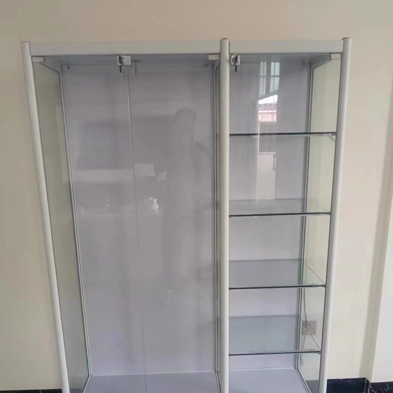 Stojak na kaski motocyklowe, e – Motorcycle Gear Display Rack recenzja i cena
